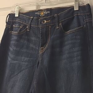 6/28 Lucky Brand Jeans